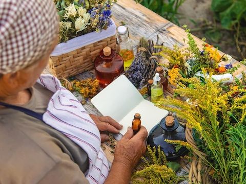 Przewodnik po bułgarskich ogrodach etnograficznych – odkryj dziedzictwo natury i kultury